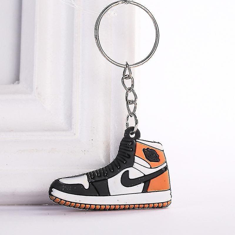 תליון מפתח בעיצוב נעלי כדורסל ג'ורדן - Keychain Pendant in the Design of Jordan Basketball Shoes