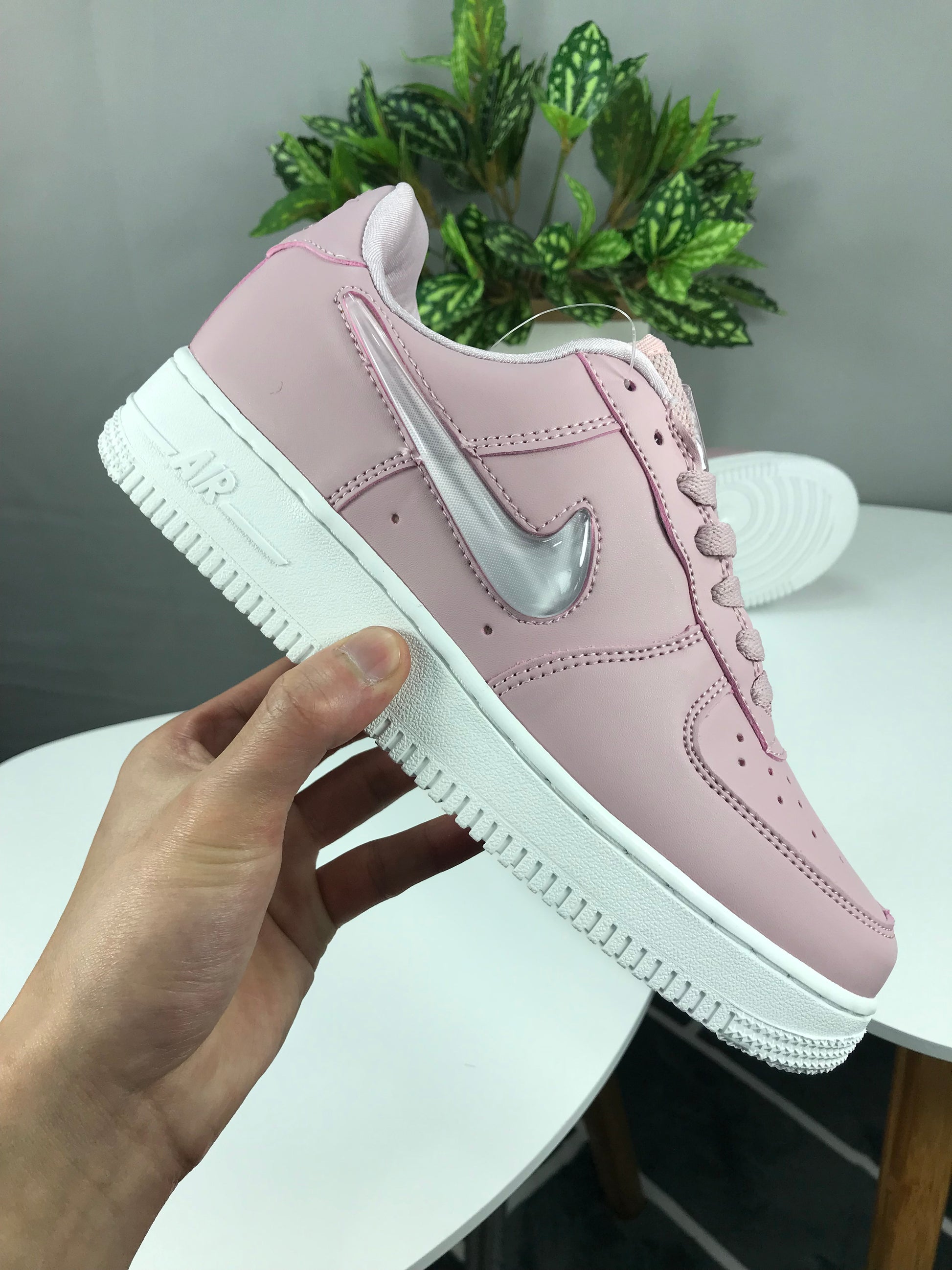 5c63c77f